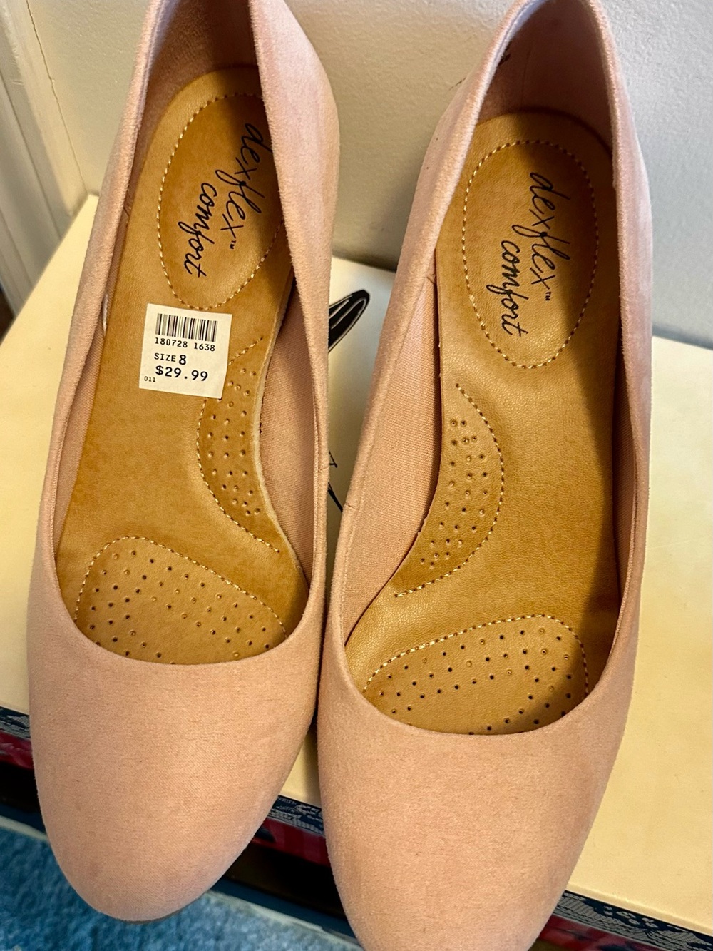 dexflex comfort Women’s Blush Pink Suede Heels